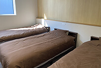 トリプル室内例